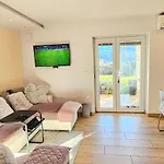 Διαμέρισμα Istrian Lux By Istrian *
